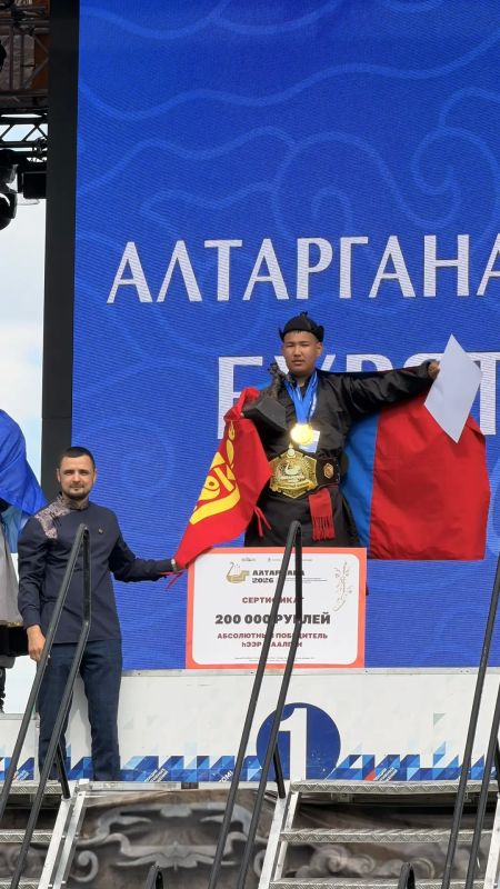 Абсолютное первенство среди сильнейших спортсменов по разбиванию хребтовой кости – хээр шалган! Абсолютное первенство среди сильнейших спортсменов по разбиванию хребтовой кости – хээр шалган!