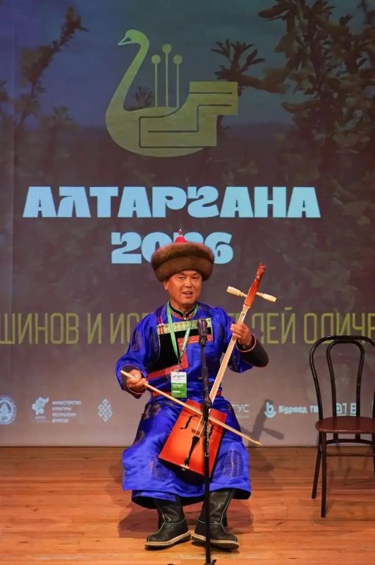 Живые хранители истории — лауреаты конкурса улигершинов и одической поэзии Живые хранители истории — лауреаты конкурса улигершинов и одической поэзии