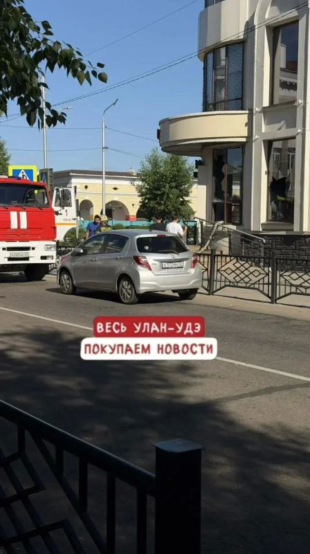 Пожар повредил здание с кафе «Ариг» в центре Улан-Удэ