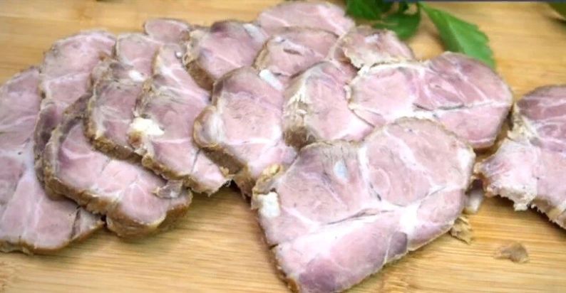 Как легко приготовить сочное мясо за 40 минут: секреты успешной буженины
