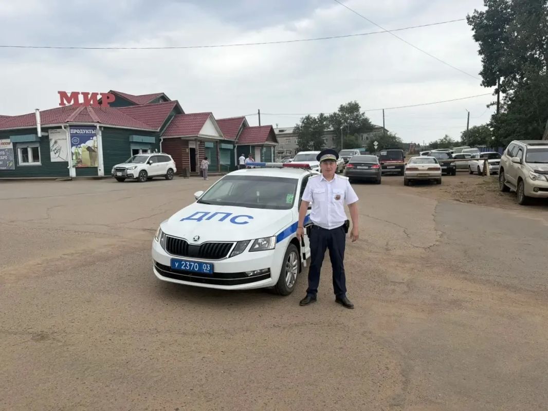 Сотрудники полиции обеспечили охрану общественного порядка во время проведения праздничных мероприятий, приуроченных 85-годовщине со дня образования Кижингинского района Сотрудники полиции обеспечили охрану общественного порядка во время проведения праздничных мероприятий, приуроченных 85-годовщине со дня образования Кижингинского района