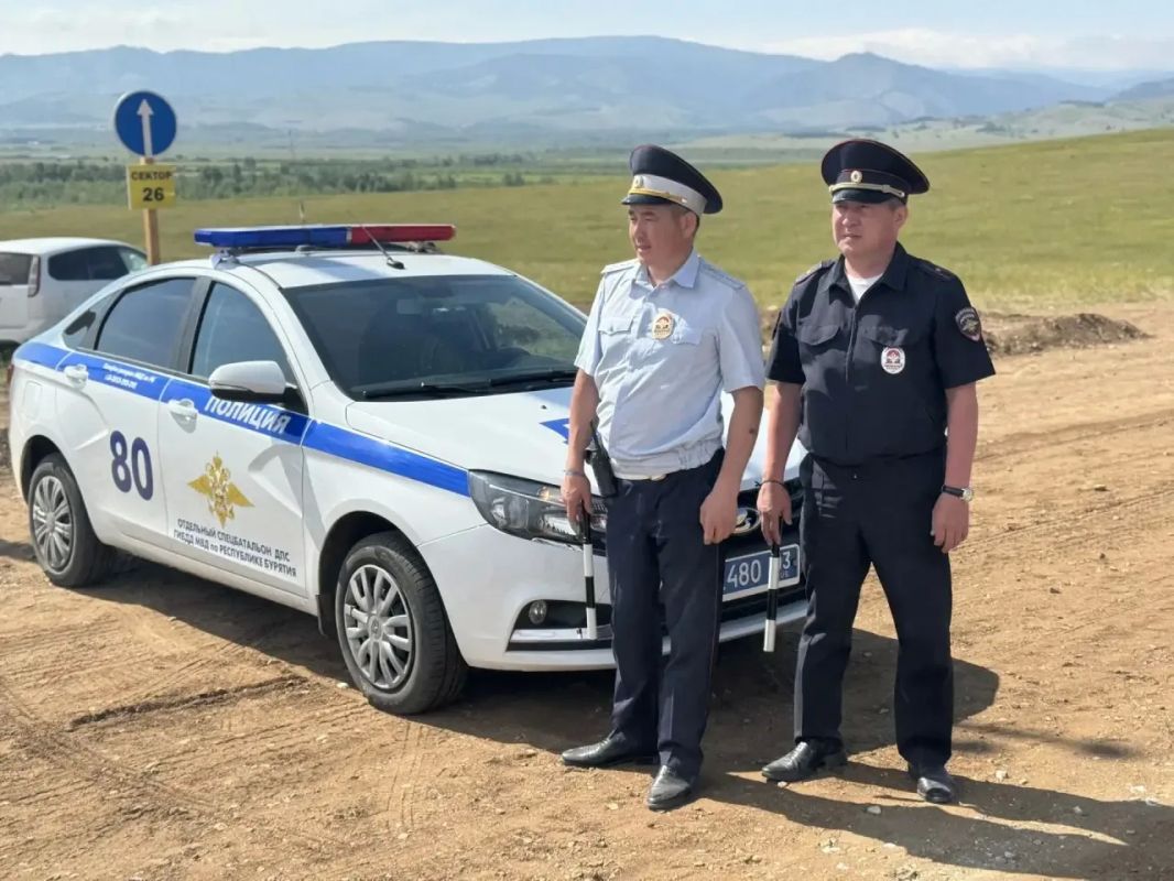 Сотрудники полиции обеспечили охрану общественного порядка на Международном музыкальном фестивале «Голос кочевников - 2026» Сотрудники полиции обеспечили охрану общественного порядка на Международном музыкальном фестивале «Голос кочевников - 2026»