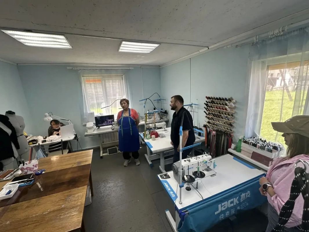 В Тункинском районе прошел День министерства промышленности, торговли и инвестиций Бурятии В Тункинском районе прошел День министерства промышленности, торговли и инвестиций Бурятии