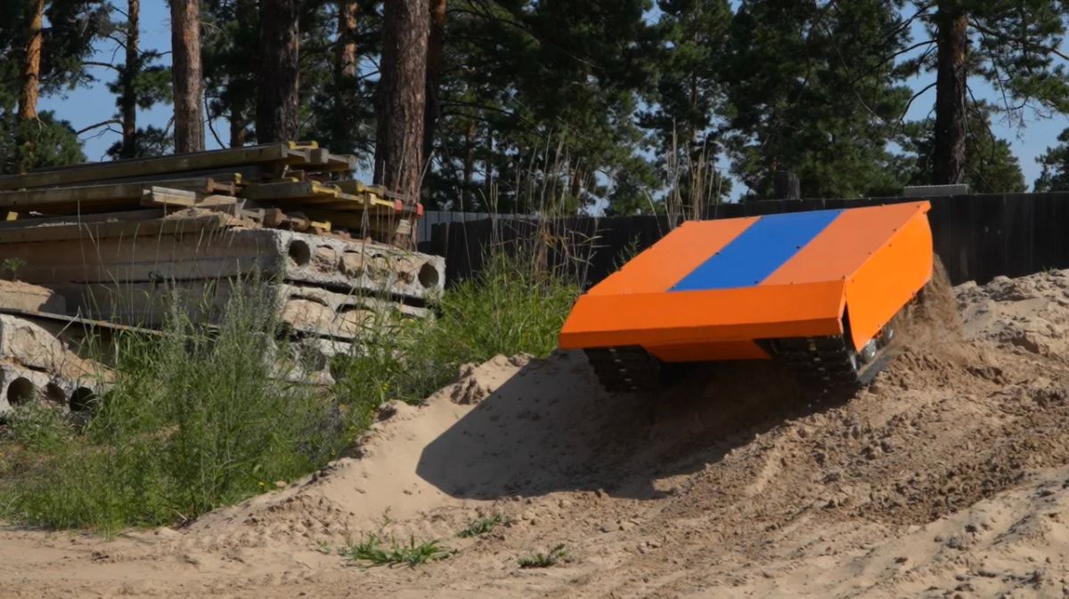 Ветеран СВО из Бурятии изготавливает уникальных роботов Ветеран СВО из Бурятии изготавливает уникальных роботов