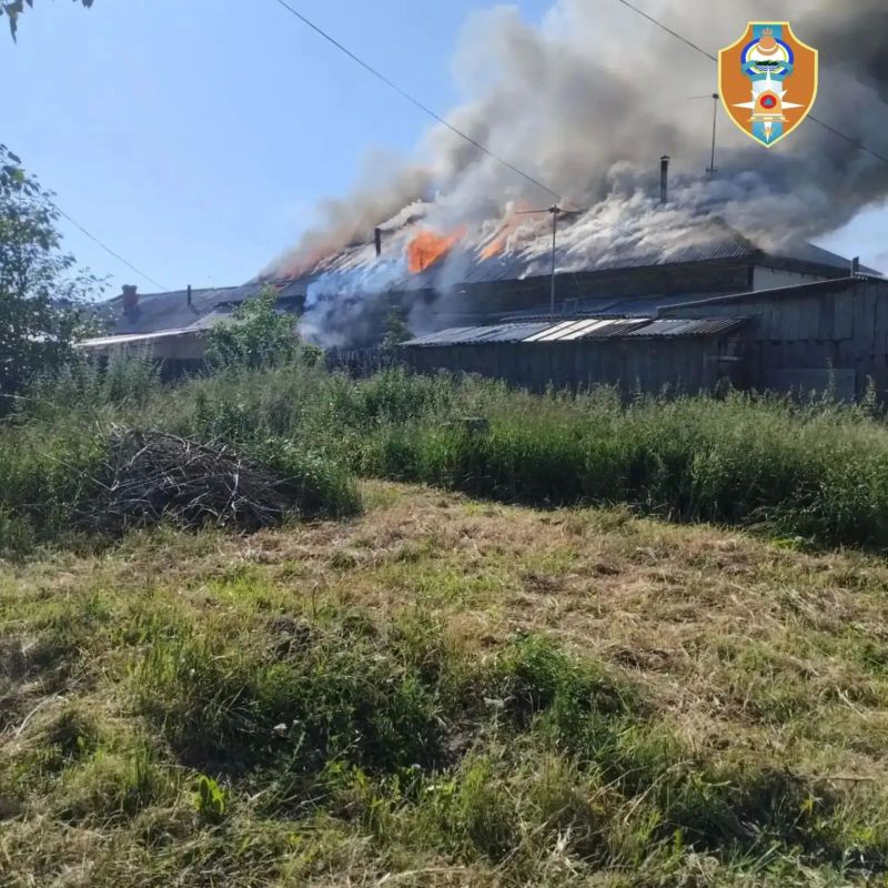 Шесть человек спаслись из горящего дома в Кабанском районе
