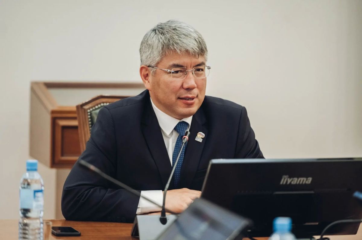 Алексей Цыденов: Сегодня мы чествовали тех, кто своим трудом, силой воли и упорством прославляет нашу родную Бурятию на весь мир! Вручили спортивные премии нашим спортсменам – победителям и призерам международных соревнований Алексей Цыденов: Сегодня мы чествовали тех, кто своим трудом, силой воли и упорством прославляет нашу родную Бурятию на весь мир! Вручили спортивные премии нашим спортсменам – победителям и призерам международных соревнований