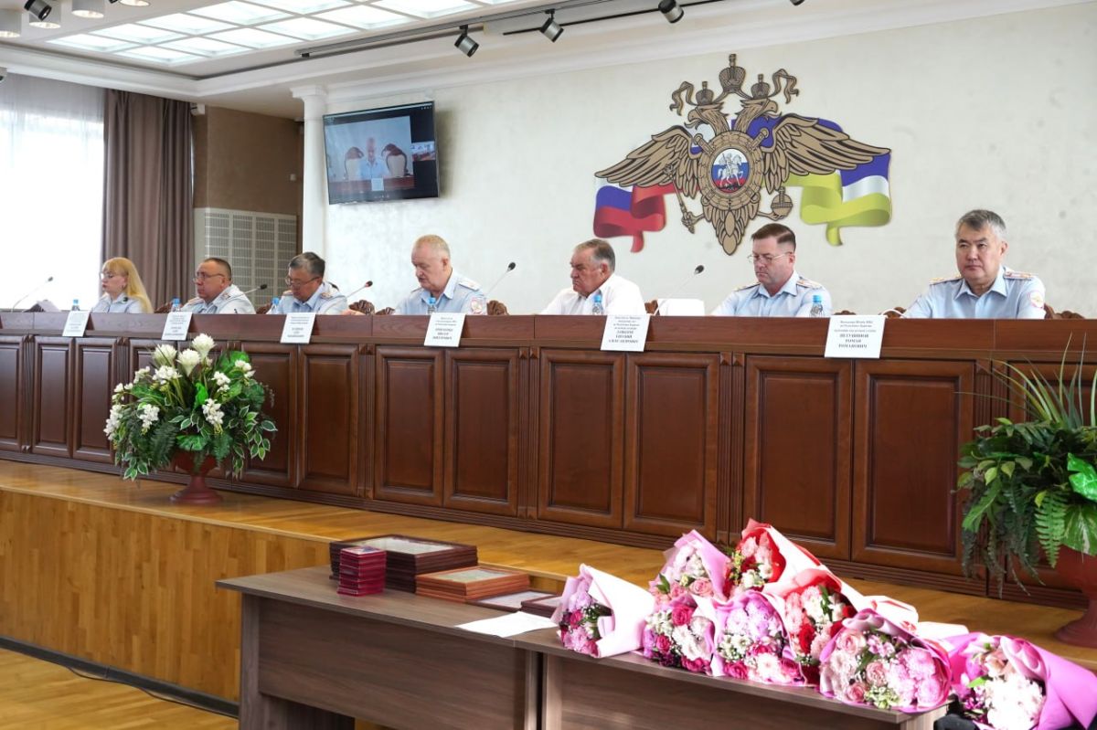 В МВД по Республике Бурятия подвели итоги оперативно-служебной деятельности за 1 полугодие 2026 года В МВД по Республике Бурятия подвели итоги оперативно-служебной деятельности за 1 полугодие 2026 года