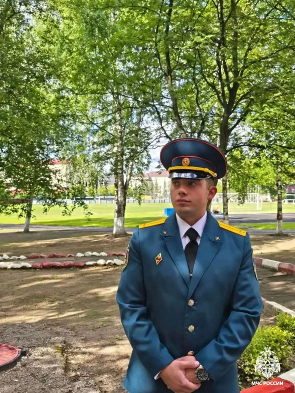 Молодые офицеры пополнили ряды спасателей