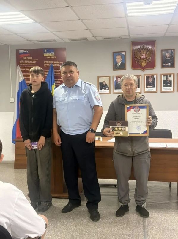В Бурятии подросток помог пенсионерке вернуть потерянные 15 тысяч рублей