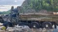 Прокуратура Бурятии опубликовала фото с места происшествия в Муйском районе, где перевернулся «УРАЛ»