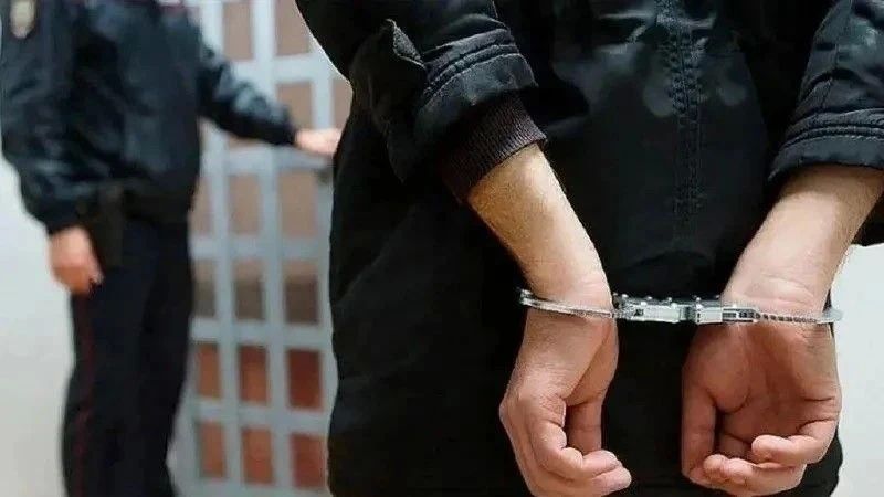 В Улан-Удэ нетрезвый сын в плохом настроении сломал матери ключицу