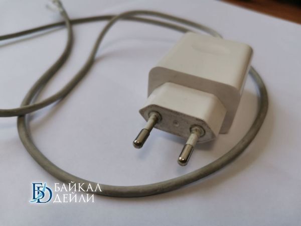 В Бурятии из-за зарядки сгорел матрас