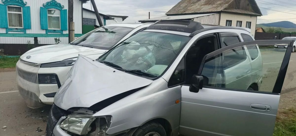 Четыре человека пострадали в ДТП на дорогах Бурятии Четыре человека пострадали в ДТП на дорогах Бурятии