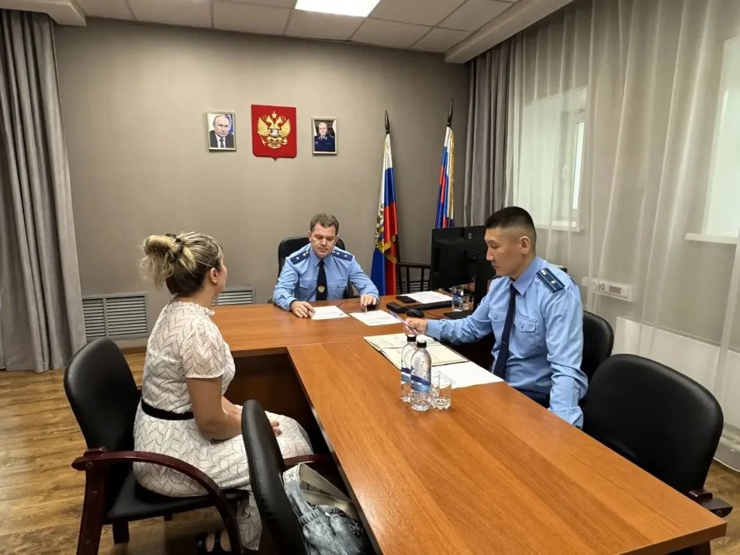 Первый заместитель Восточно-Сибирского транспортного прокурора провел выездной прием граждан Первый заместитель Восточно-Сибирского транспортного прокурора провел выездной прием граждан
