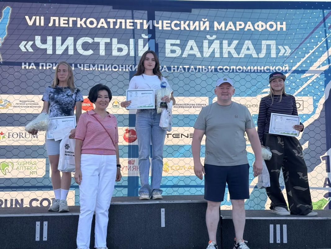 Определены победители дистанции 10 км на «Чистом Байкале» Определены победители дистанции 10 км на «Чистом Байкале»