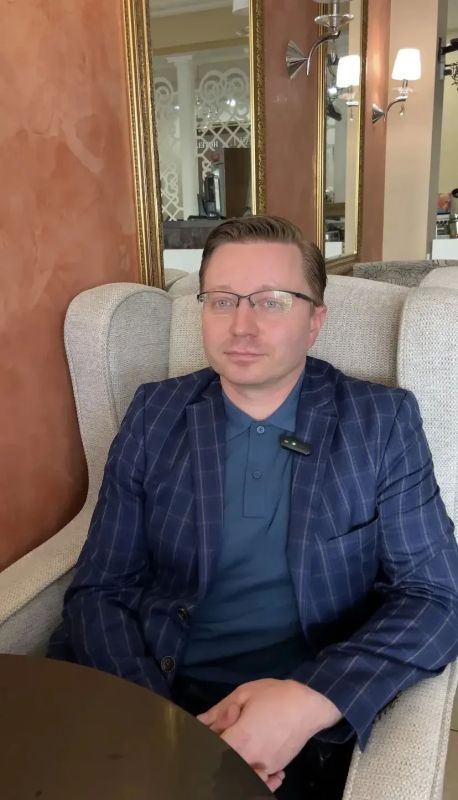 Бурятский хореографический колледж готовит гастроли по Азии: в Улан-Удэ прибыл продюсер из Японии Бурятский хореографический колледж готовит гастроли по Азии: в Улан-Удэ прибыл продюсер из Японии
