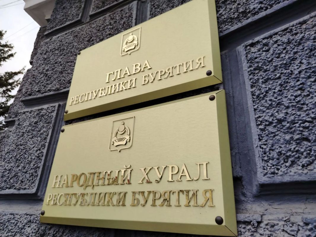 В Бурятии стартовала очередная девятнадцатая сессия Народного Хурала В Бурятии стартовала очередная девятнадцатая сессия Народного Хурала