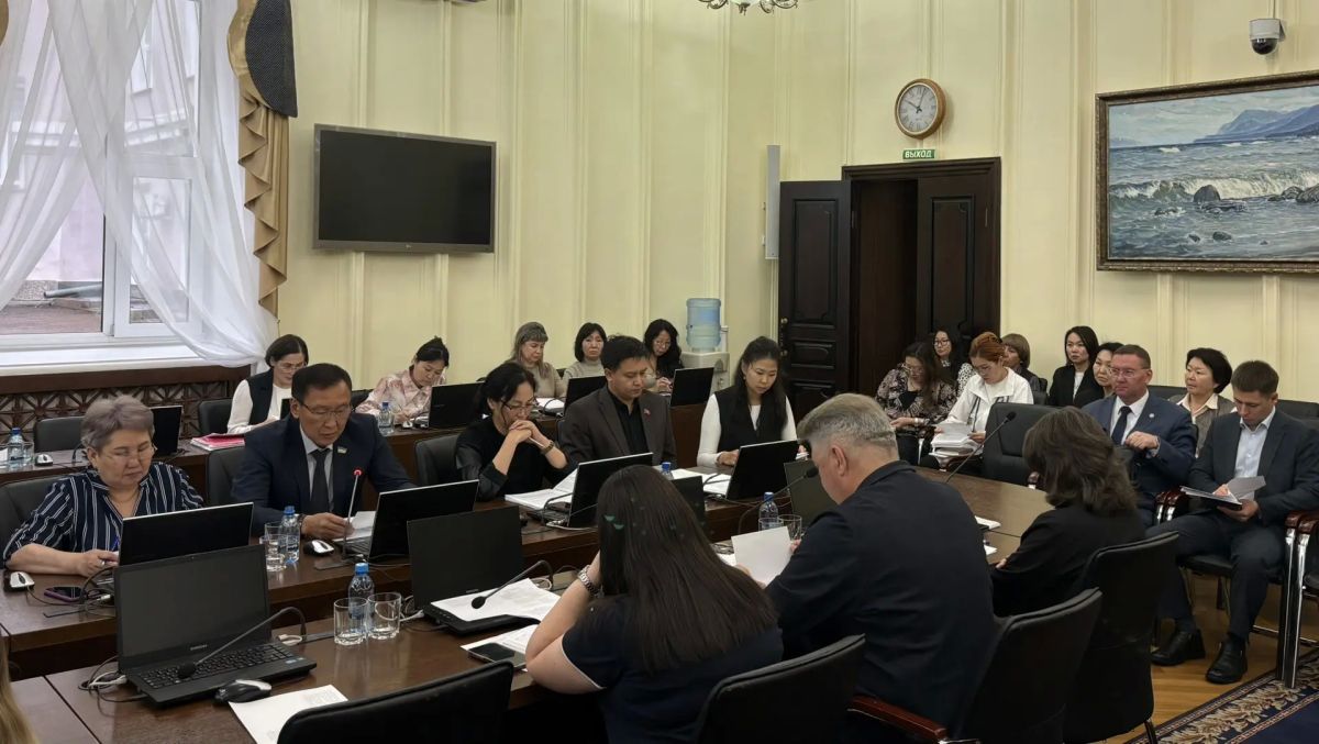 Народный Хурал работает над законопроектами 2027 года Народный Хурал работает над законопроектами 2027 года