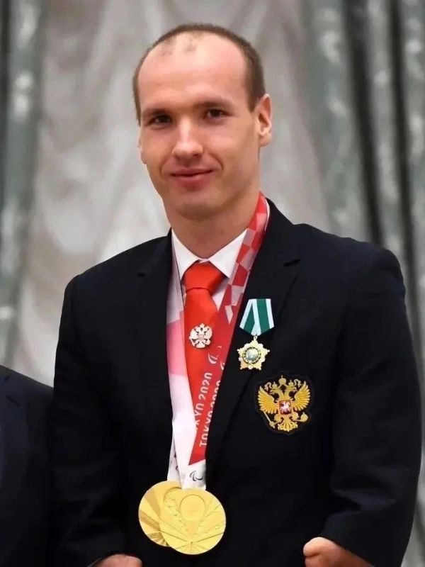 Двукратный чемпион Паралимпийских игр Михаил Асташов в свой День рождения стал отцом