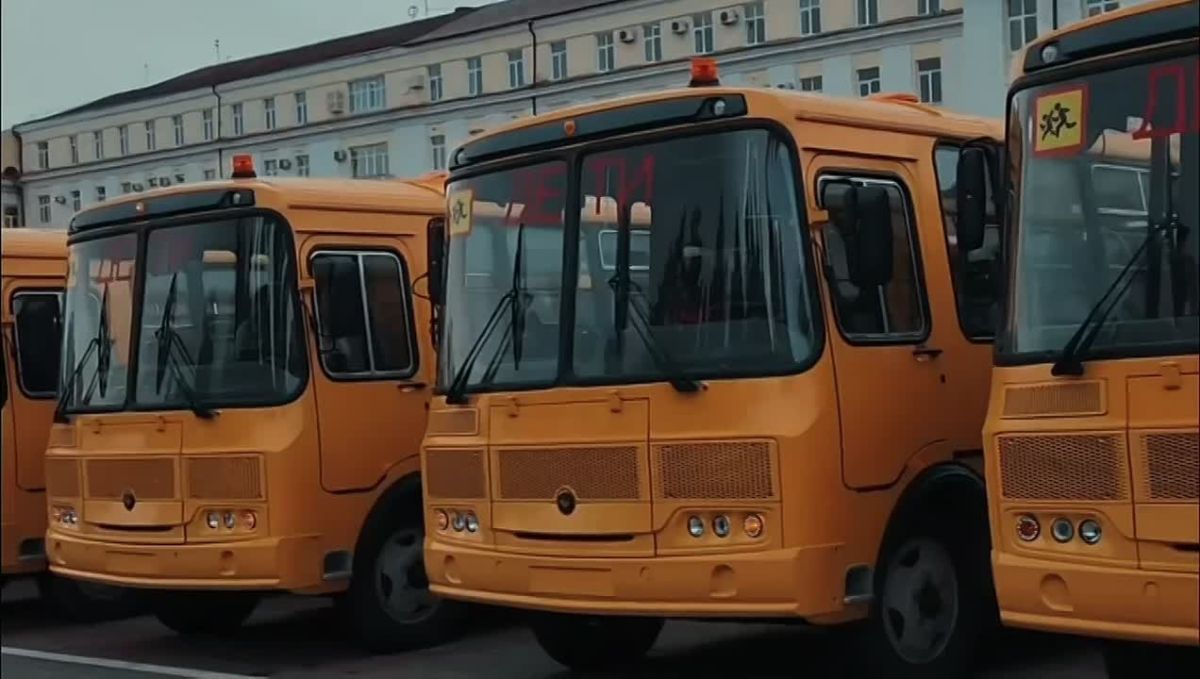 Игорь Шутенков: Получили два новых школьных автобуса