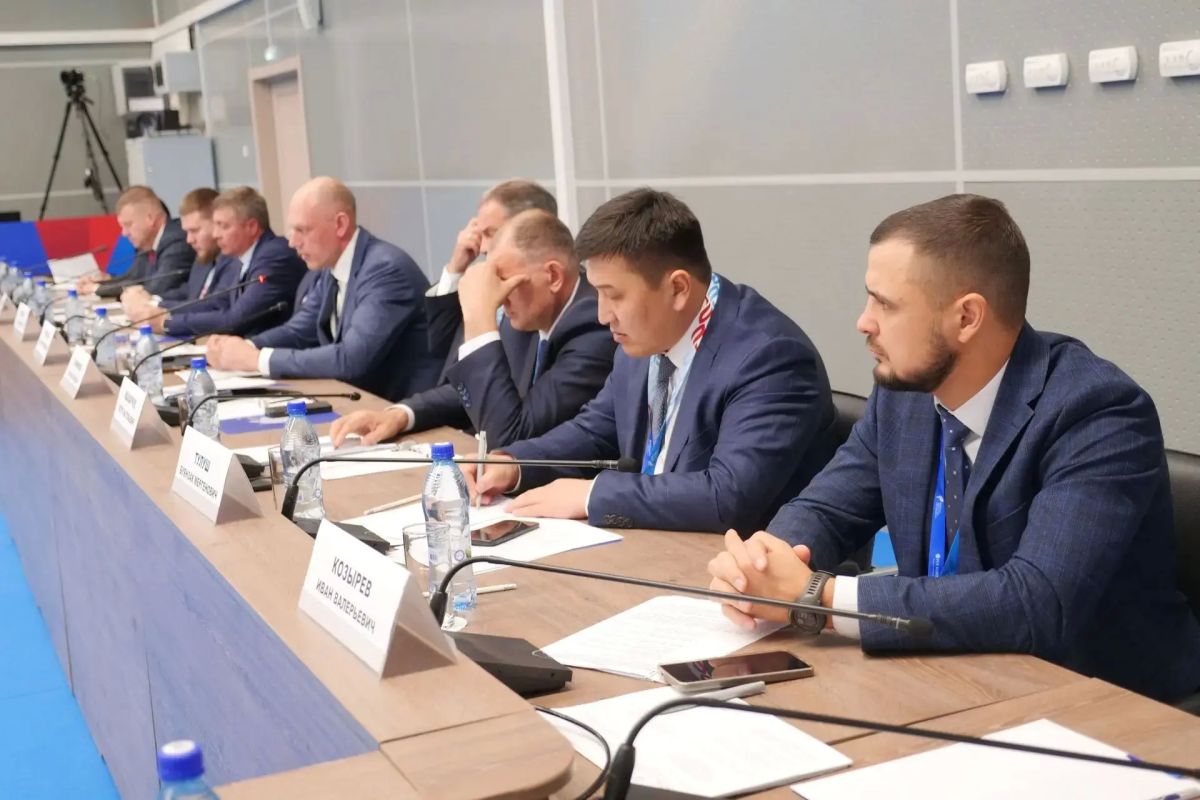В рамках деловой программы Форума «Россия – спортивная держава» принял участие в Координационном совете Межрегиональной ассоциации "Сибирское соглашение" по физической культуре и спорту В рамках деловой программы Форума «Россия – спортивная держава» принял участие в Координационном совете Межрегиональной ассоциации "Сибирское соглашение" по физической культуре и спорту