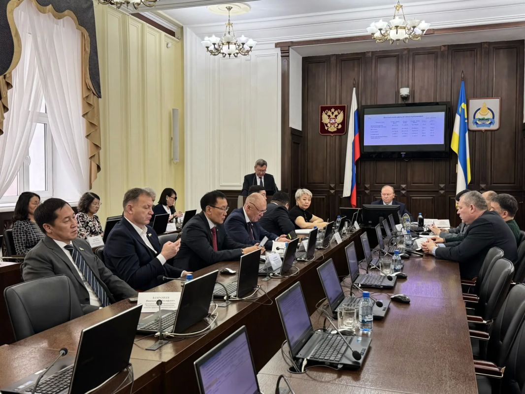 Сегодня состоялось заседание Совета Народного Хурала Республики Бурятия Сегодня состоялось заседание Совета Народного Хурала Республики Бурятия