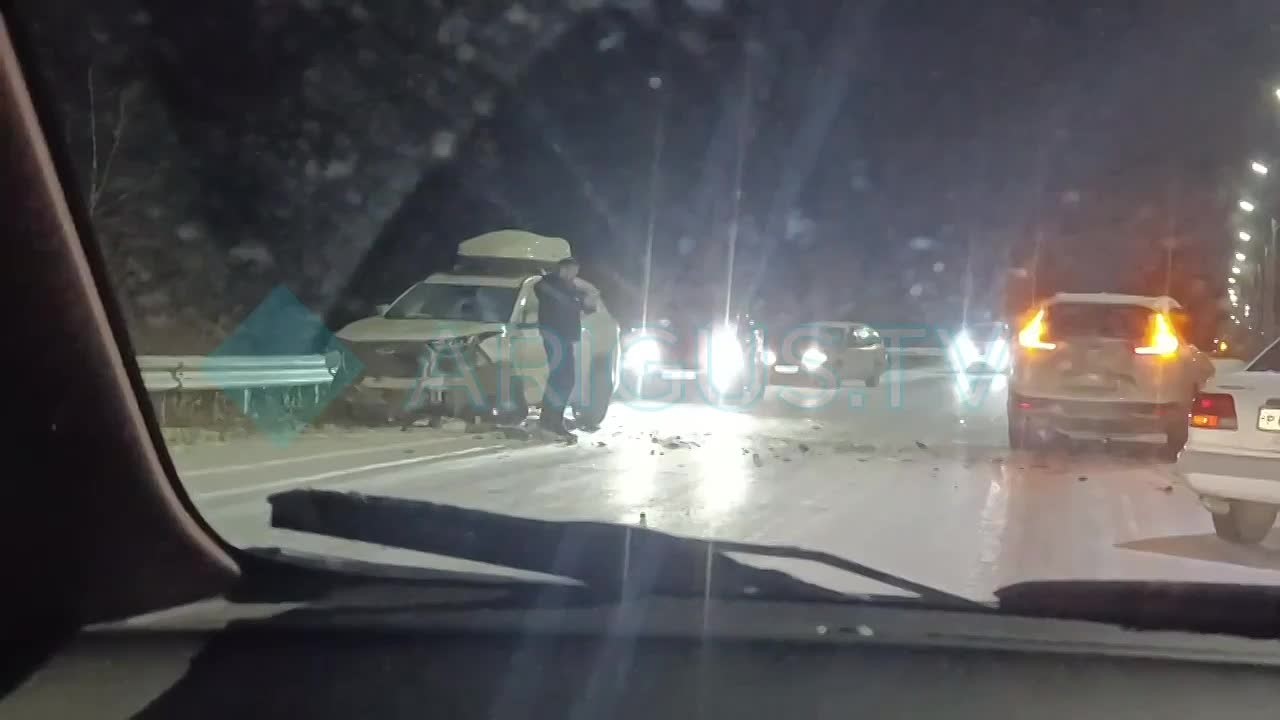Нам пишут: авария произошла по пути в Зверосовхоз накануне вечером